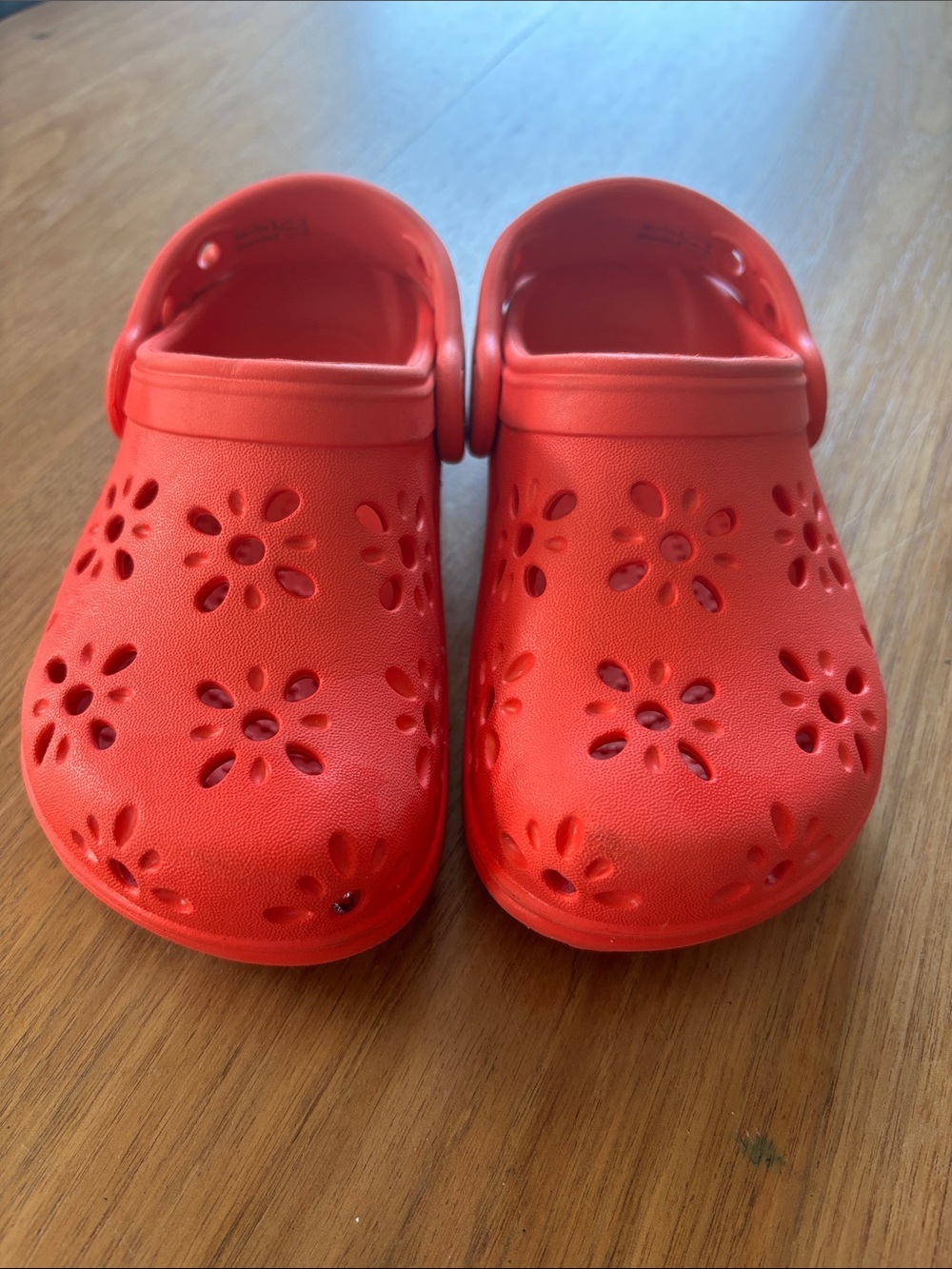 Toddler 10 floral crocs